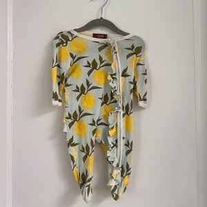 MILKBARN Lemon Organic Cotton Ruffle Zipper Footed
Romper 0-3M
